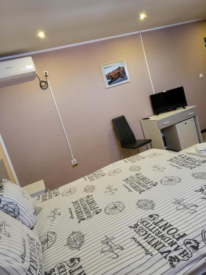 Pensiunea B&B Casa Italia Timişoara Extérieur photo