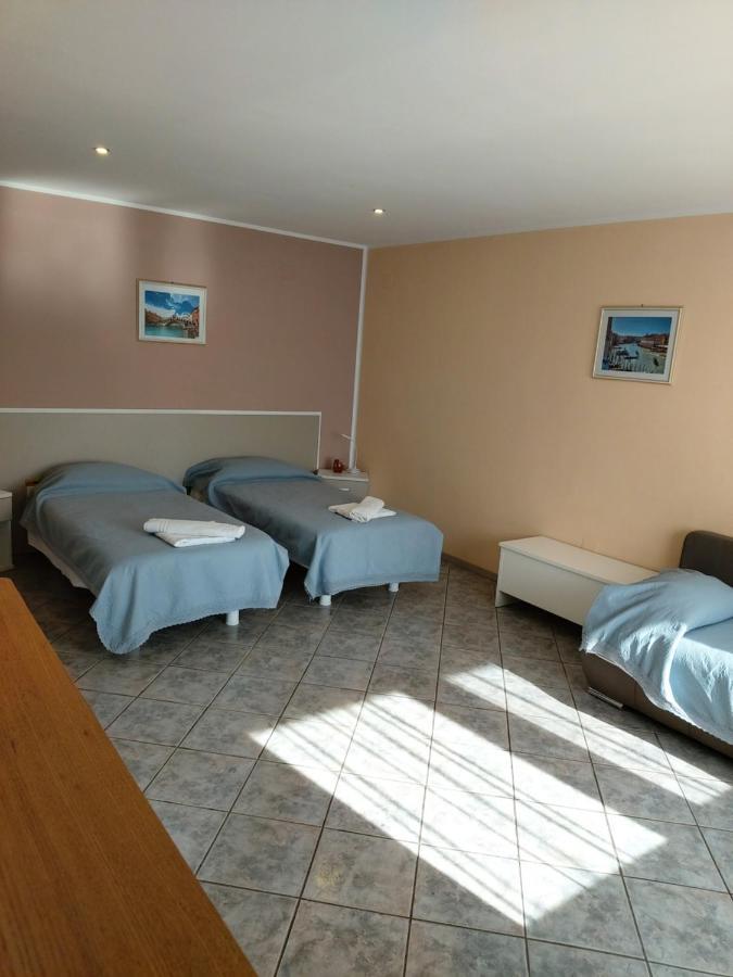 Pensiunea B&B Casa Italia Timişoara Extérieur photo