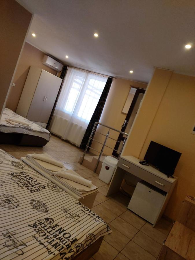 Pensiunea B&B Casa Italia Timişoara Extérieur photo